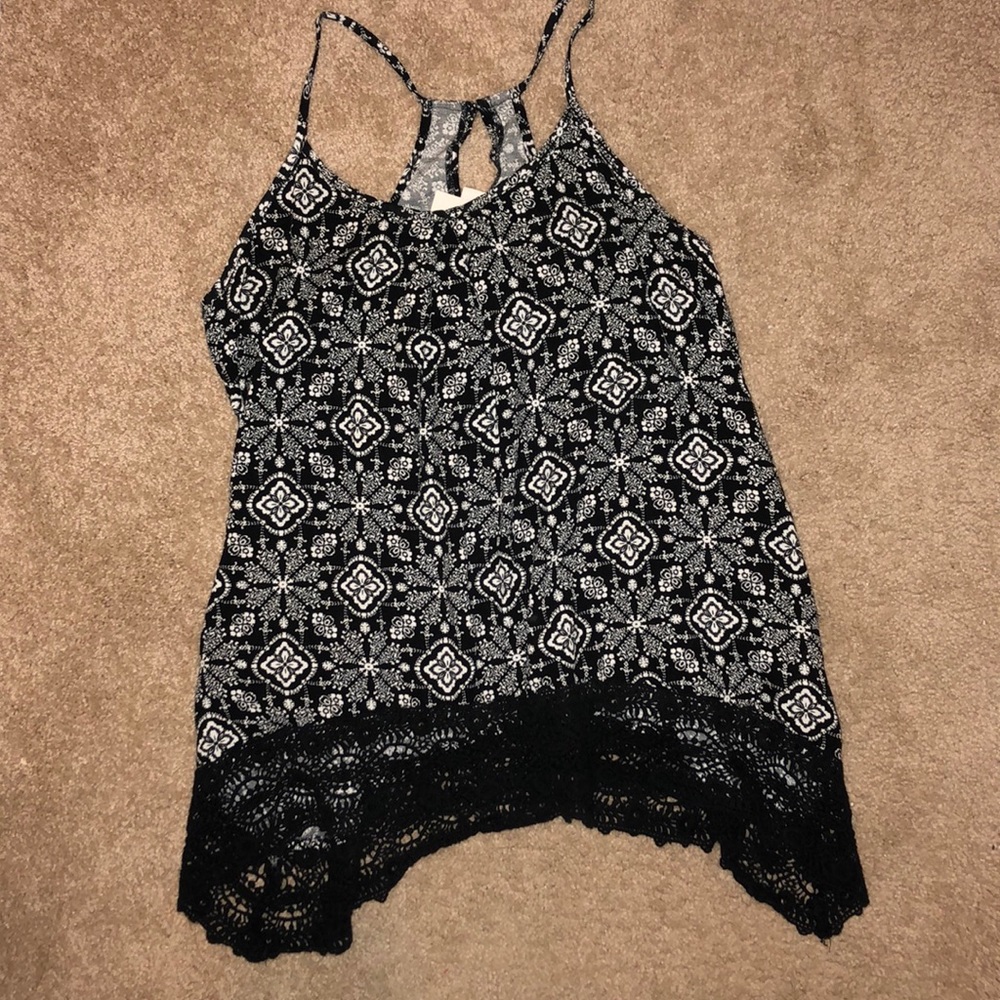 Black and white printed tank with crochet trim